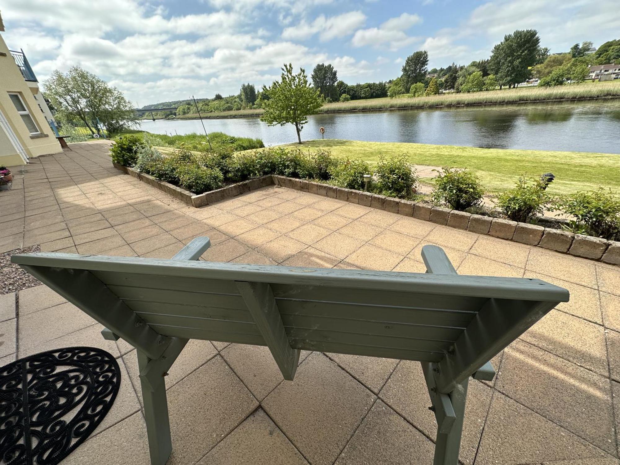 Coleraine Riverside Apartment Eksteriør billede